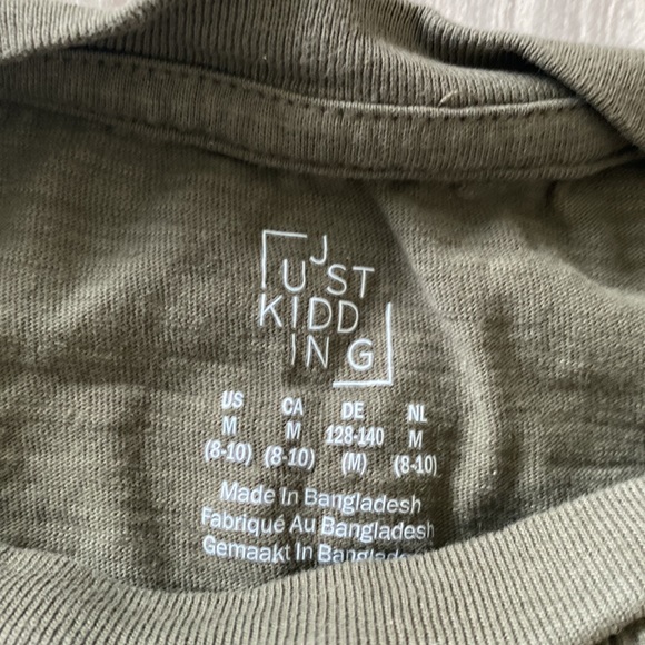 Girls Sz 8 Tee - Picture 2 of 3